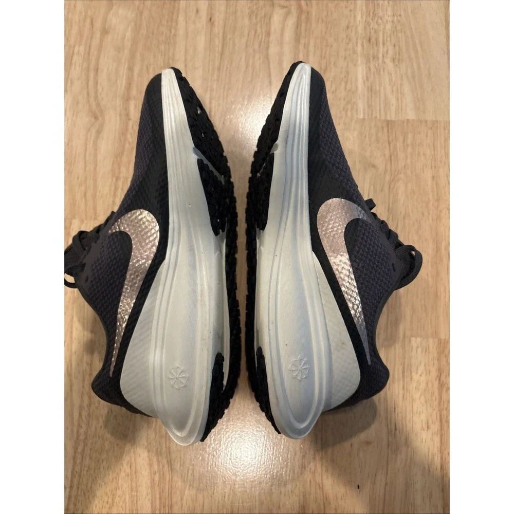 Nike Revolution 8 Womens Size 7.5 Ash Black Shoes Running Athletic HJ8485-200